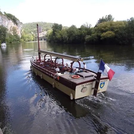 Hébergement de vacances Niddouillet,piscine ,vue Imprenable Sur Vallee Arcambal