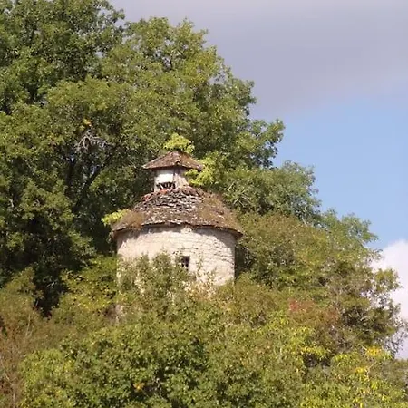 Niddouillet,piscine ,vue Imprenable Sur Vallee Hébergement de vacances *