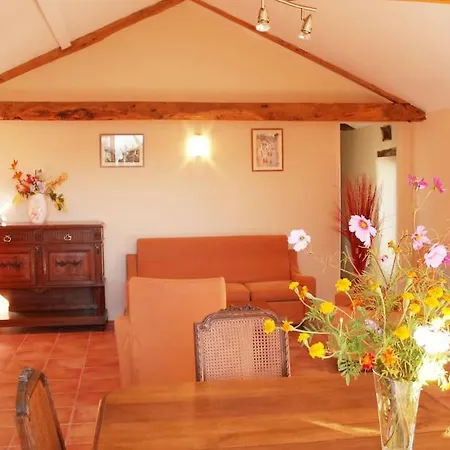 Niddouillet,piscine ,vue Imprenable Sur Vallee Hébergement de vacances *