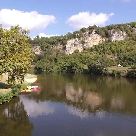 Niddouillet,piscine ,vue Imprenable Sur Vallee Hébergement de vacances